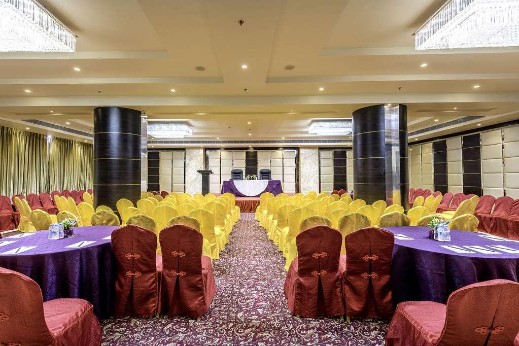 Clarion Inn Jaipur Kukas Facilități foto